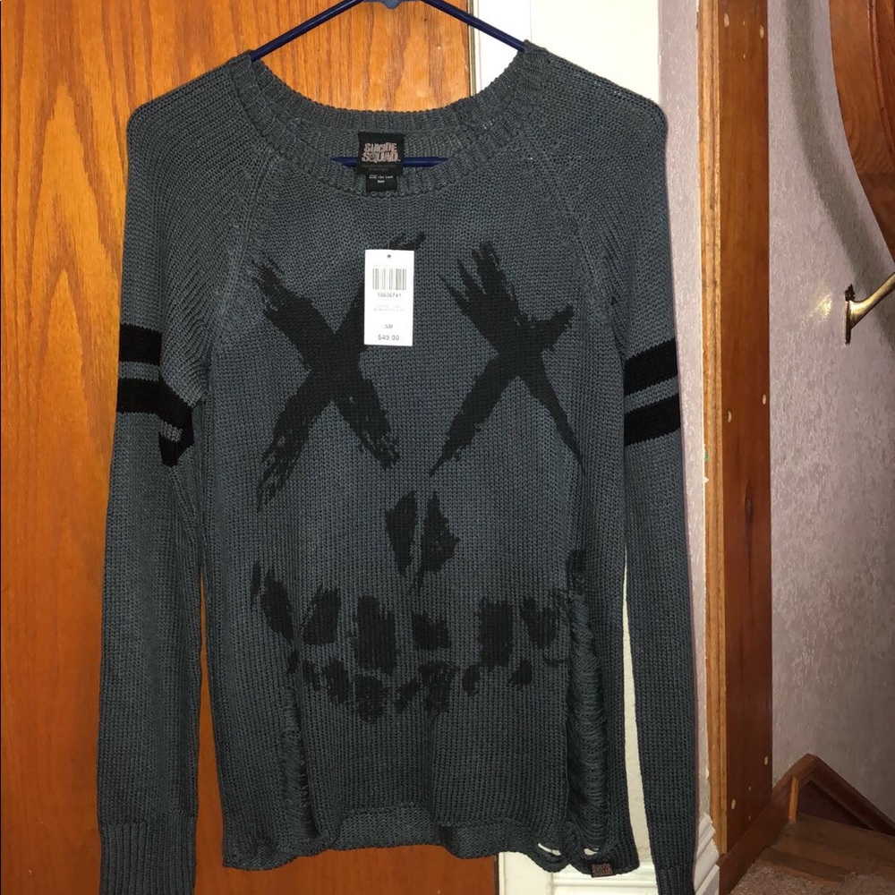 Long Sleeve, Dark Grey, Suicide Squad Sweater! 🖤